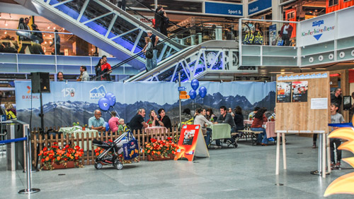Gigapixel Bergpanorama als Teil des portablen Messestandes von Leidenschaft Klettern