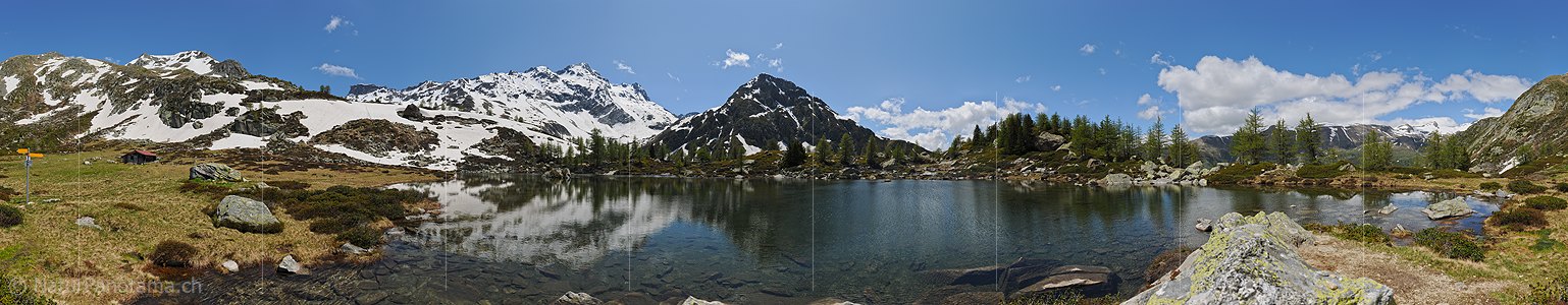 P013003b: 360° Panoramabild Bergsee mit schwacher Spiegelung