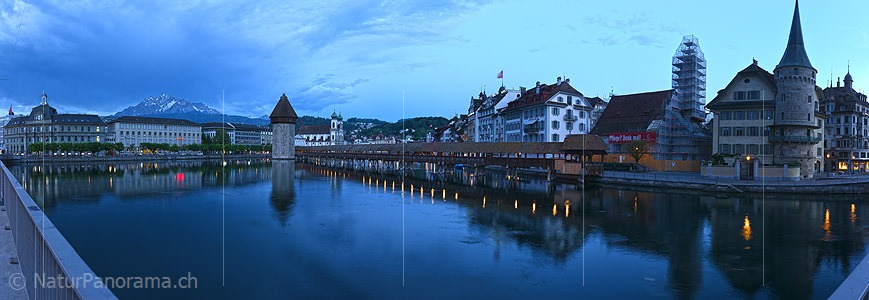 P021212: Hochaufgelöstes Foto Luzern und Kapellbrücke am frühen Morgen
