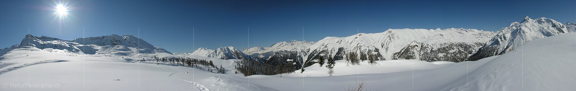 P000011: Winterpanorama Berglandschaft bei Mälche, Binntal