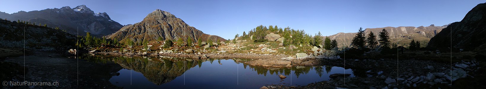 P000066: Panorama Morgenstimmung mit Spiegelung am Bergsee