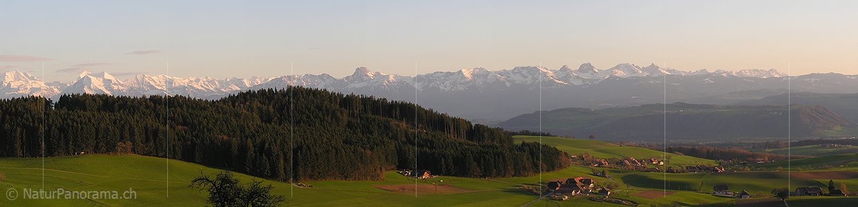 P000129: Panoramabild Abendstimmung auf der Mänziwilegg, Emmental