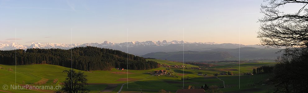 P000130: Panoramafoto Abendstimmung auf der Mänziwilegg, Emmental