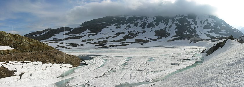 P000195: Panoramafoto Eisbedeckter Totesee auf dem Grimselpass