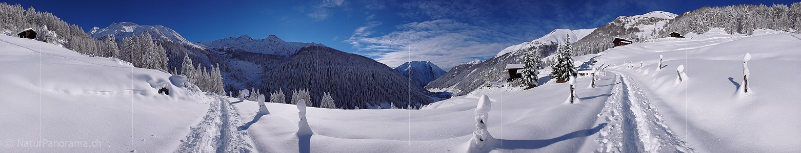 P001670: Panoramafoto Frisch verschneites Bergtal im Wallis