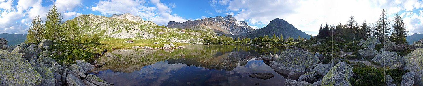 P002377: Panoramabild Urlandschaft mit Bergsee