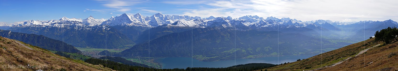 P002515a: Grosspanorama Berner Alpen, Berner Voralpen und Thunersee
