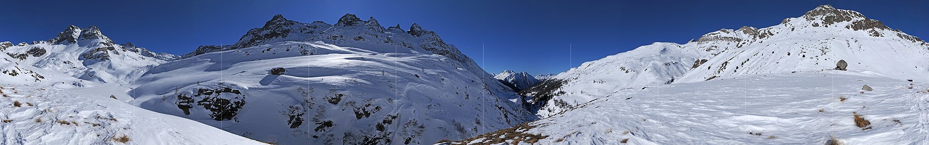 P003185: Panorama Winterliche Berglandschaft