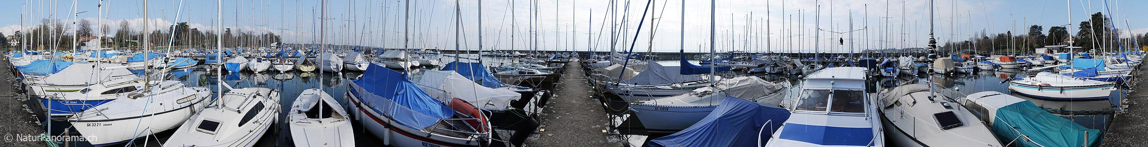 P003312: Panoramic marina on Lake Geneva
