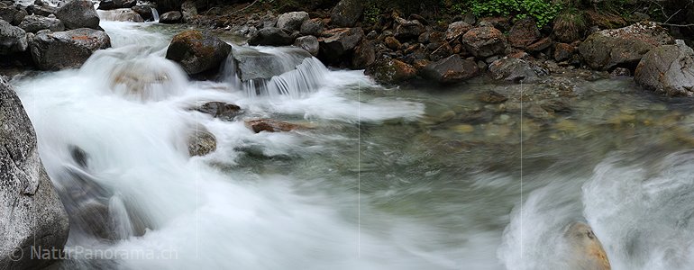 P003635: Panorama Sprudelndes Wasser (Langzeitbelichtung)