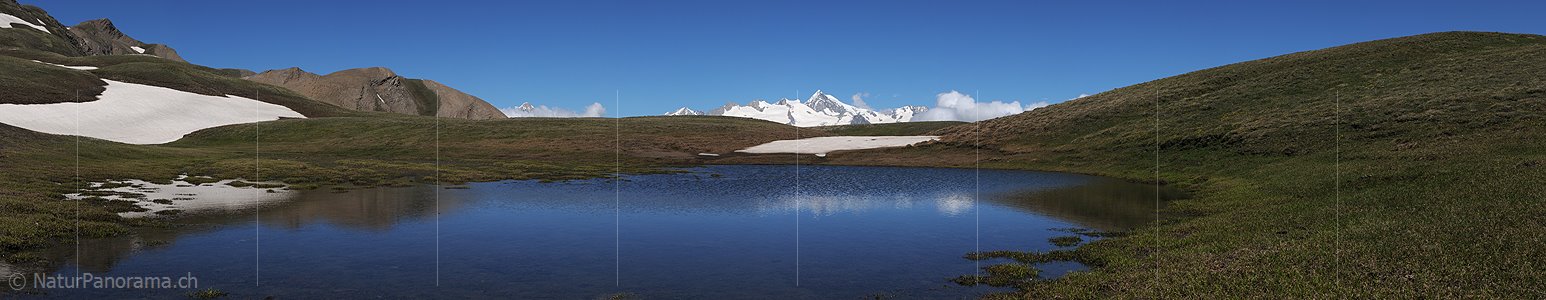 P003863: Panoramabild Bergsee, Alpweide und Alpenpanorama