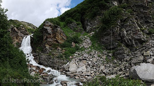 P003922: Panoramabild Wasserfall und Felssturz