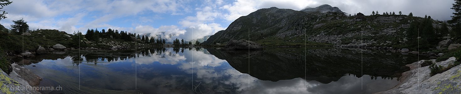 P003983: Panoramabild Spiegelung Wolkenhimmel