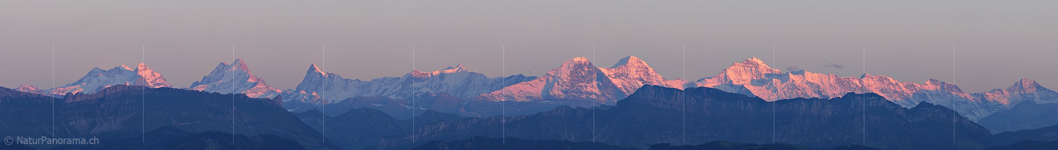 P004004: Panoramabild Alpenkette im Abendrot