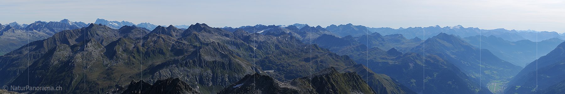 P004107b: Panoramafoto Gotthardgebiet und nördliche Tessiner Alpen
