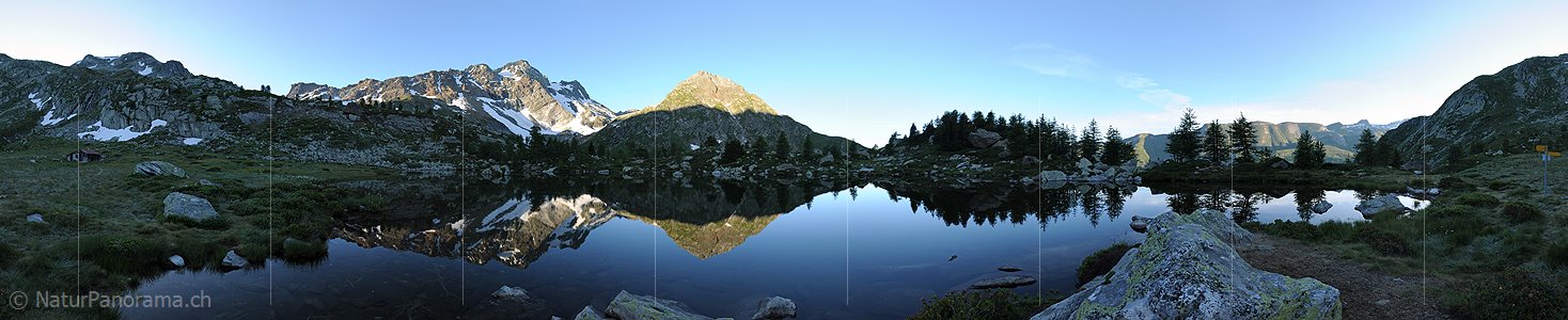 P005361: Panorama Morgenstimmung mit Spiegelung in Bergsee