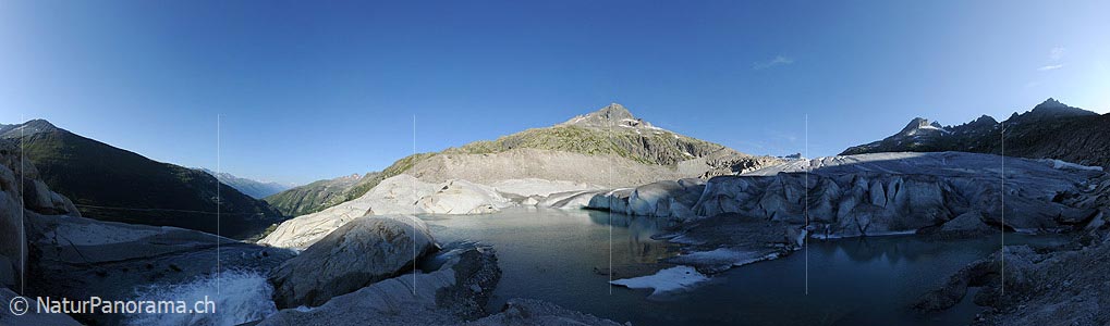 P005452: Panoramic picture of a glacier