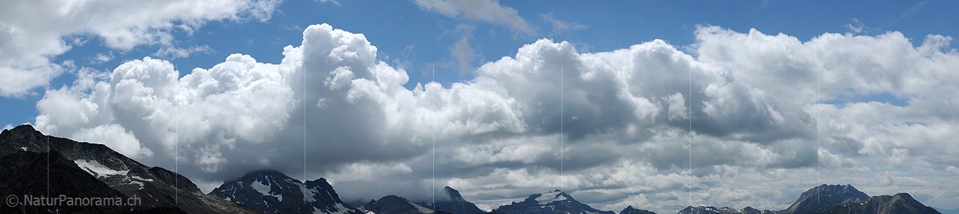 P006491: Panoramabild Bedrohlicher Wolkenhimmel
