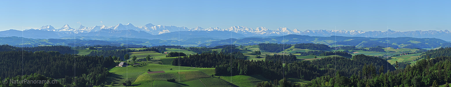 P007565b: Panoramic photo Emmental and Bernese Alps from the Lueg