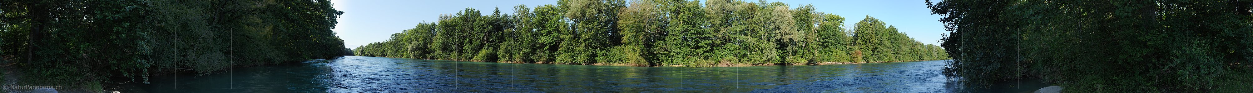 P010243: Panoramabild Flusslandschaft