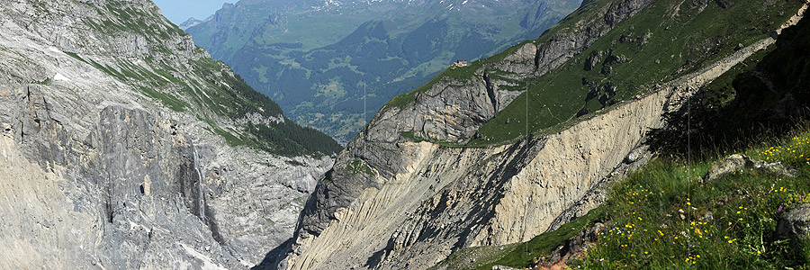 P013145: Panoramic photo Bäregg and the rock slide of the Eiger