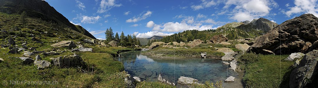 P013592: Panoramafoto Wasserbecken in Naturlandschaft