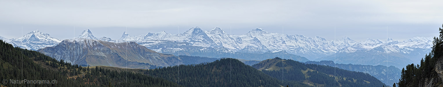 P013903c: Panoramaic photo Mountains of the Bernese Alps