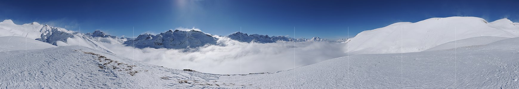 P015713: 360° Panoramafoto Nebelmeer in winterlicher Berglandschaft