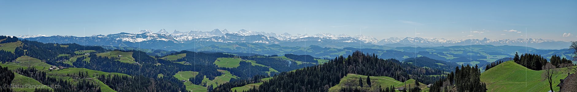 P016022c: Panoramafoto Berner Alpen vom Emmental