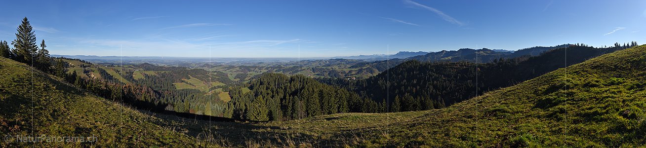 P016881: Panoramafoto Luzerner Hinterland