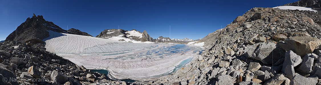 P018323: Panoramafoto Chüebodengletscher (Stand 8.2016)