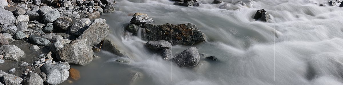 P018548: Panoramafoto Gletscherbach (Langzeitbelichtung)