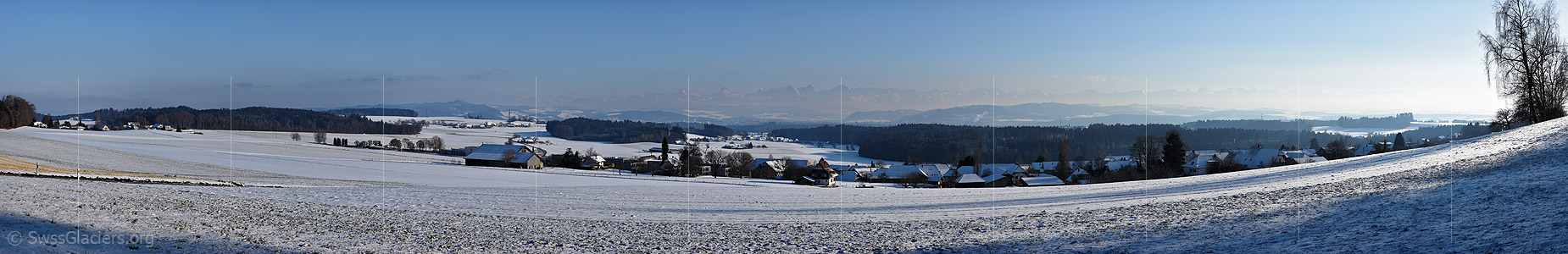 P019172a: Panoramafoto einer Winterlandschaft bei Meikirch