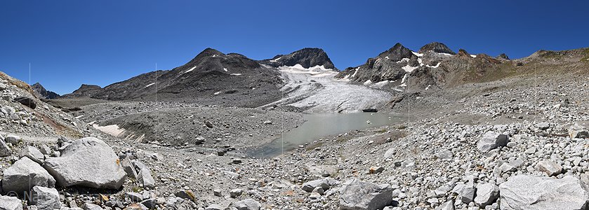 P025927: Panoramic photo Witenwasseren glacier (Date: 7.2022)