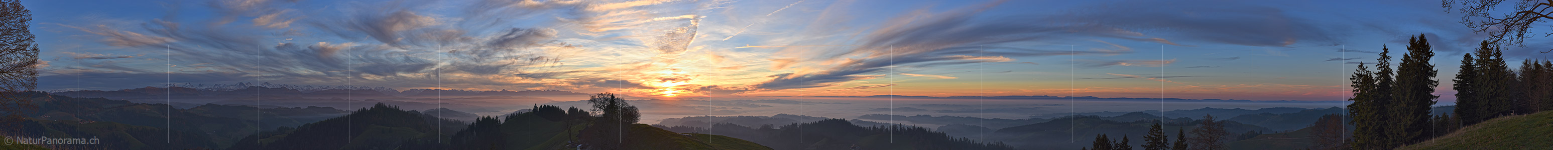 P016932: Panoramafoto Abendstimmung über dem Emmental