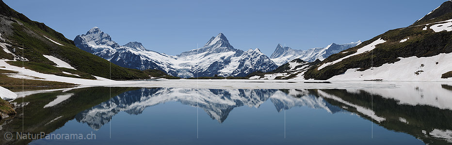 P013031c: Panoramic photo Mirroring of the Bernese Alps in Lake Bachalp (Grindelwald)