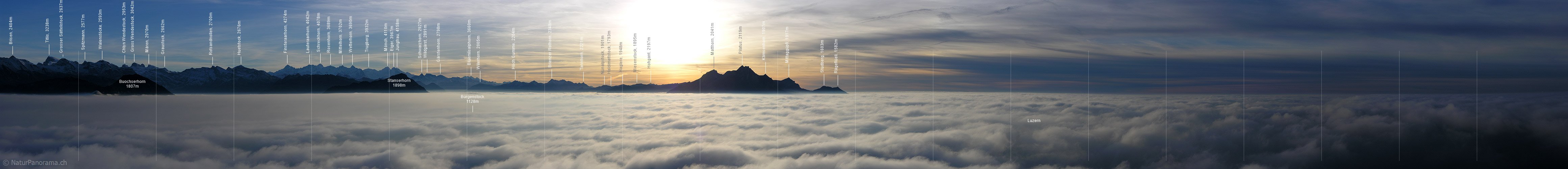 P001564: Panoramabild Abendstimmung mit Pilatus und Nebelmeer über der Zentralschweiz.