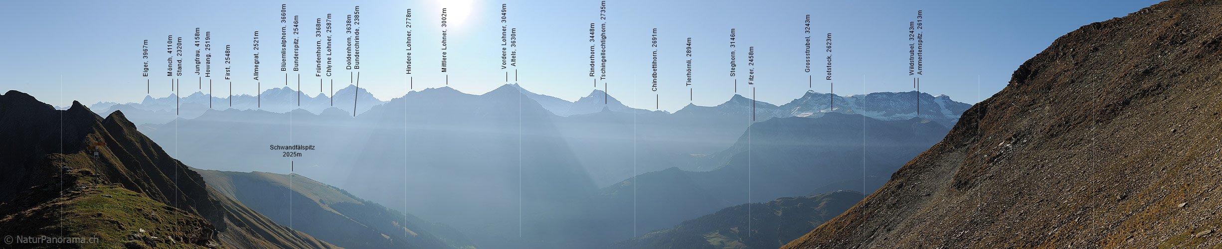 P008643: Panoramabild Dunstschicht mit Lichtstrahlen