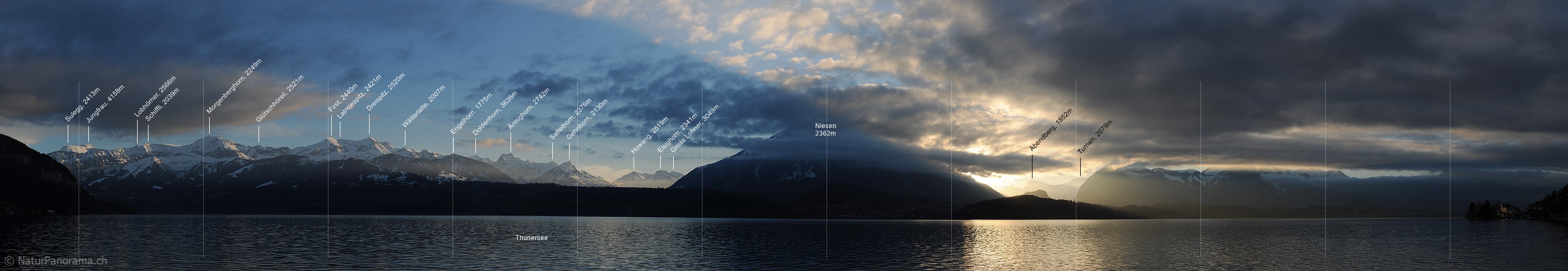 P012001: Panoramabild Abendstimmung an Alpenrandsee