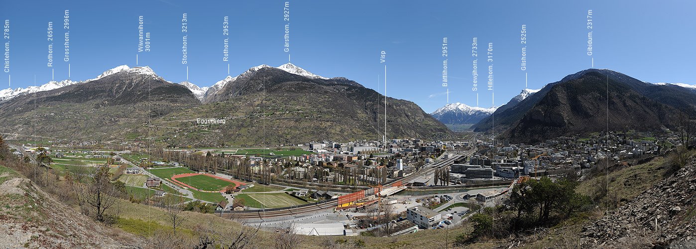 P012294: Panoramabild der Stadt Visp