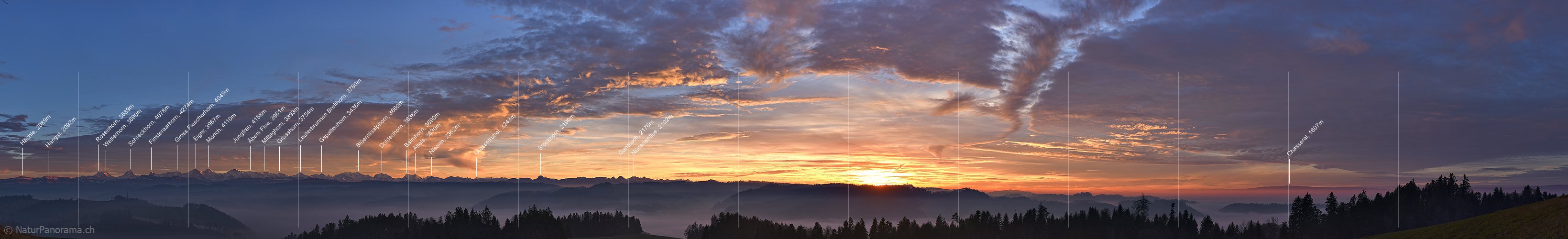 P019012: Panoramafoto Pastellfarbige Stimmung kurz vor dem Sonnenuntergang
