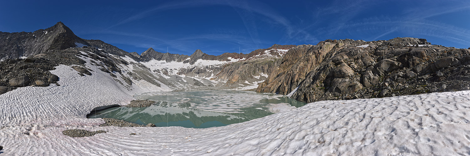 P021696: Grosses Panoramafoto Gröebseewli, Gröebengletscher und umliegende Berge
