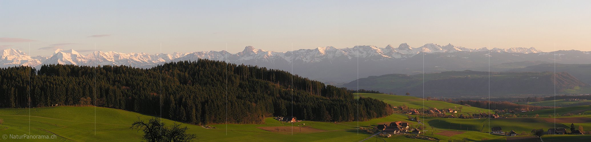 P000129: Panoramabild Abendstimmung auf der Mänziwilegg, Emmental