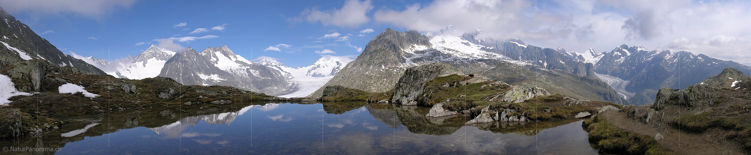 P000205: Panorama Spiegelung in Bergsee am Tälligrat, Aletsch