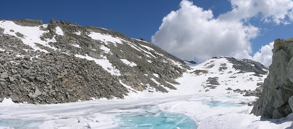 P000246: Panorama Eisbedeckter Schwarzsee, Binntal