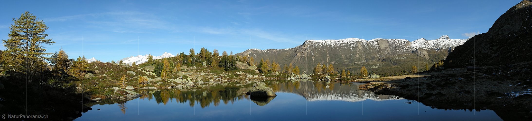 P000493: Panoramabild Morgenstimmung am Mässersee, Binntal