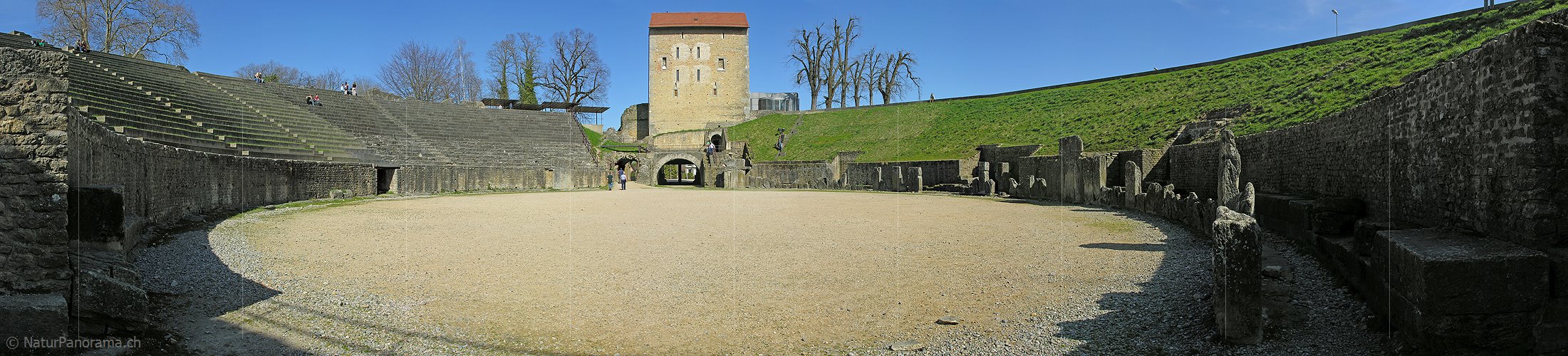 P000885: Panoramabild Römisches Amphitheater von Avenches