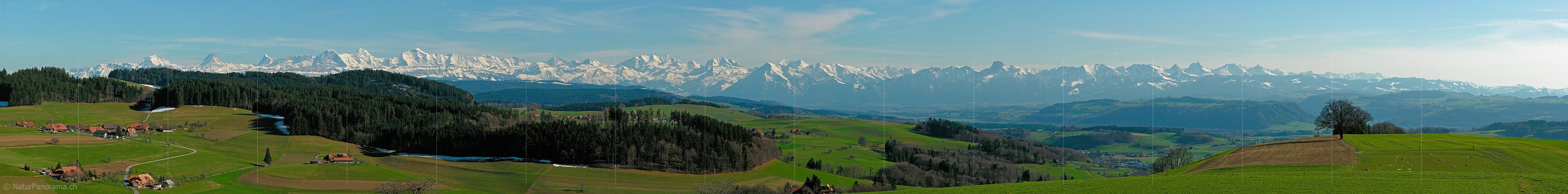 P000888b: Panoramafoto Berner Alpen und Stockhornkette vom Emmental