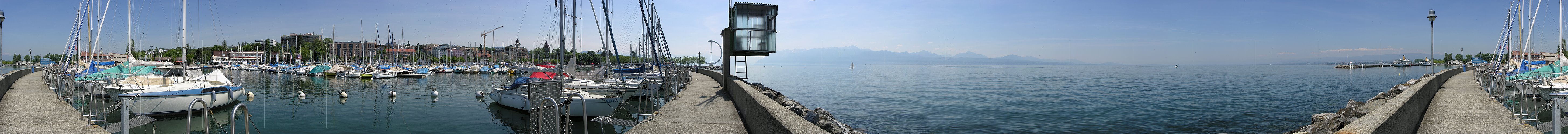 P001087: Panoramaaufnahme Bootshafen Lausanne - Ouchy