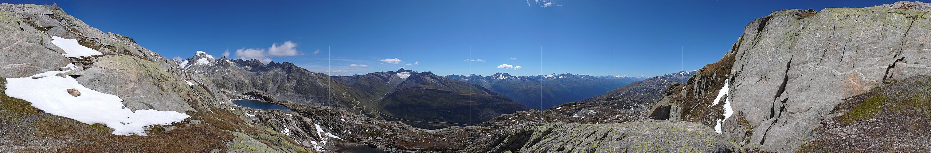P002459: Panoramaaufnahme Galenstock und Bergsee